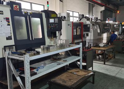 機械設(shè)備行業(yè)：電子集中度提升受益者3C自動化